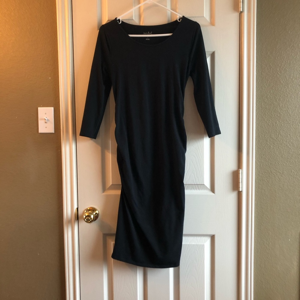 B2G1 👀Solid black bodycon maternity midi dress